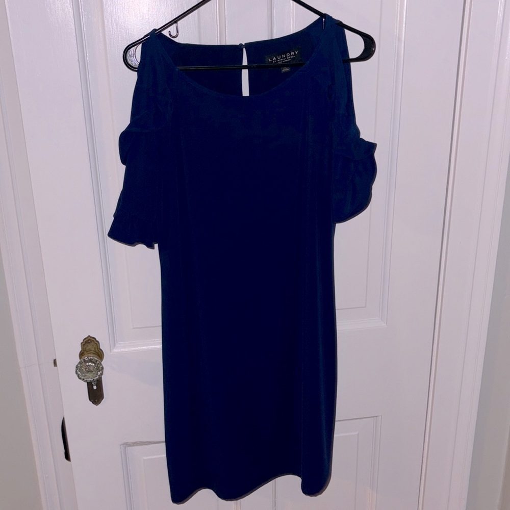 Laundry by Shelli Segal Navy Dress, with bell sleeves. Size 6